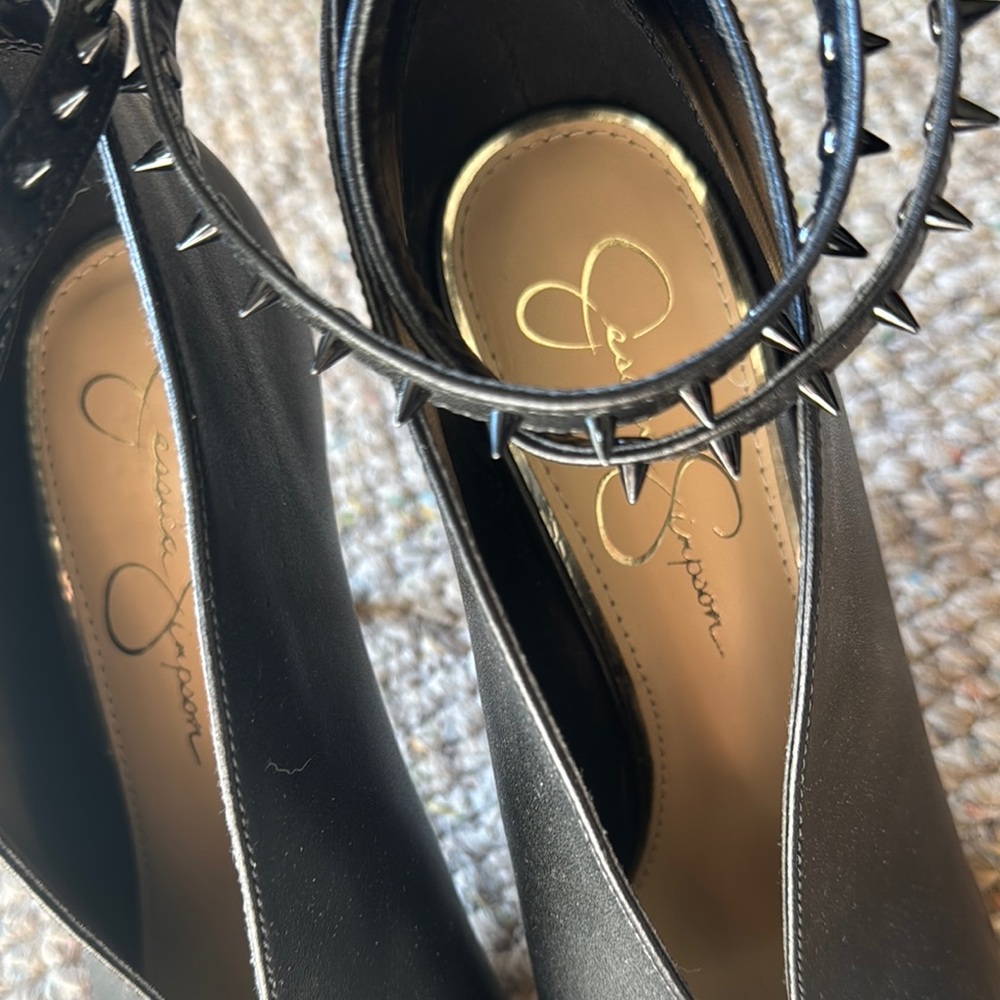 Jessica Simpson Black Studded Women's Shoes - Picture 5 of 10
